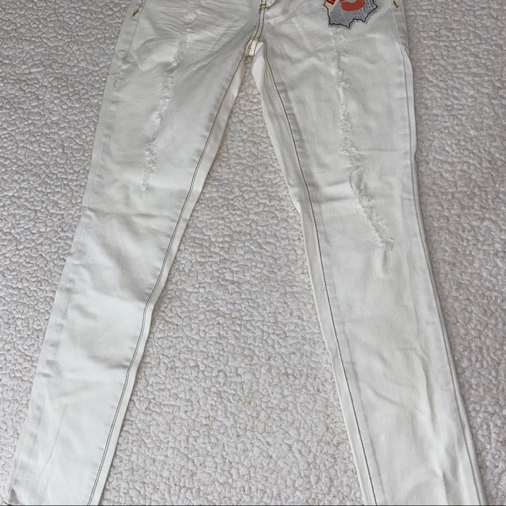 Hot Kiss Skinny White Jeans - Picture 3 of 11